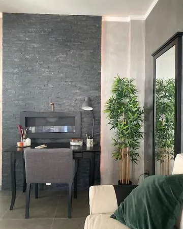 Philhouse, Jacuzzi Seaview & Bbq Apartament San Remo