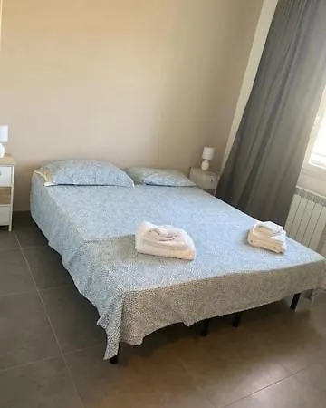 Philhouse, Jacuzzi Seaview & Bbq Apartament *