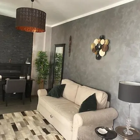 Philhouse, Jacuzzi Seaview & Bbq Apartament